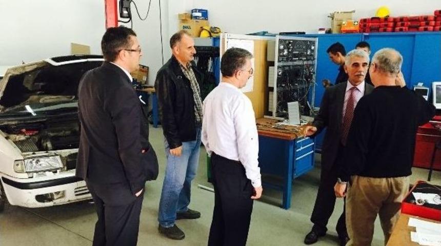 Kosovalılar Busmek Sayesinde İş Sahibi Oldu