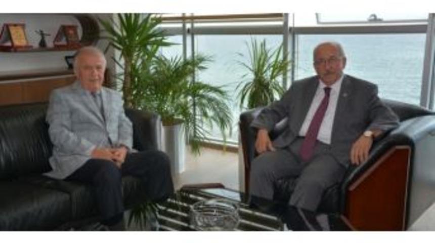 Tekirdağ B&uuml;y&uuml;kşehir Belediye Başkanı Albayrak&rsquo;tan Tredaş&rsquo;a Ziyaret