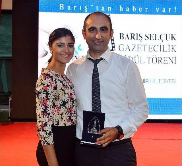 Gazetecilik Yarışmasında İha Muhabiri Ödülünü Aldı 1