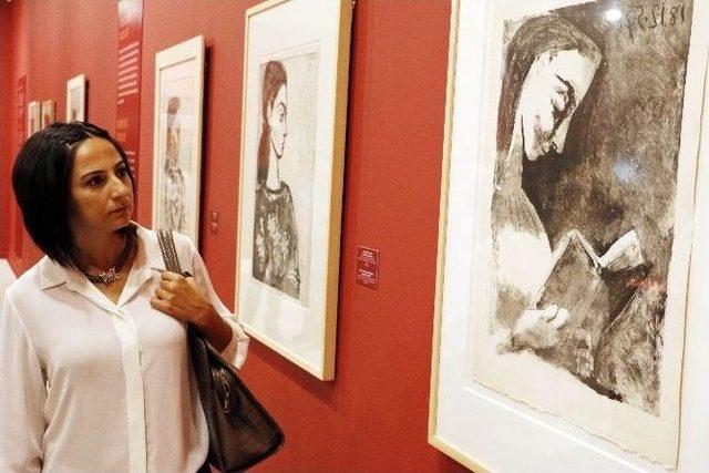 Aks’de Picasso Ve Ara Güler Sergisi Açıldı