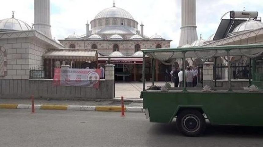 Eski Eşi Tarafından &Ouml;ld&uuml;r&uuml;len Kadın Toprağa Verildi