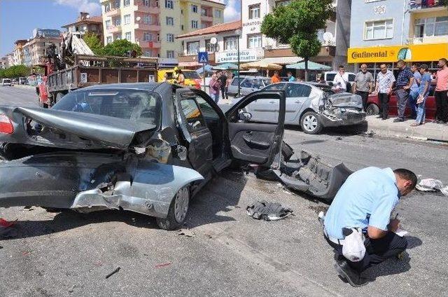 Sorgun’da Zincirleme Trafik Kazası: 4 Yaralı