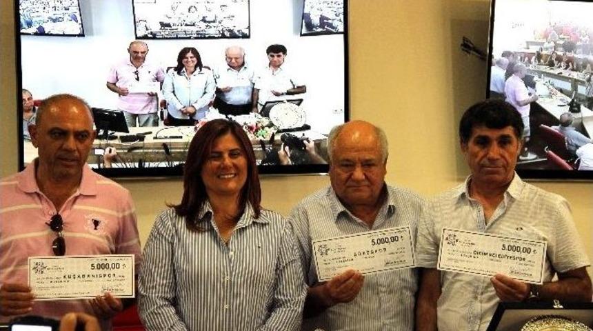 Aydın B&uuml;y&uuml;kşehirden Amat&ouml;r Kul&uuml;plere Can Suyu