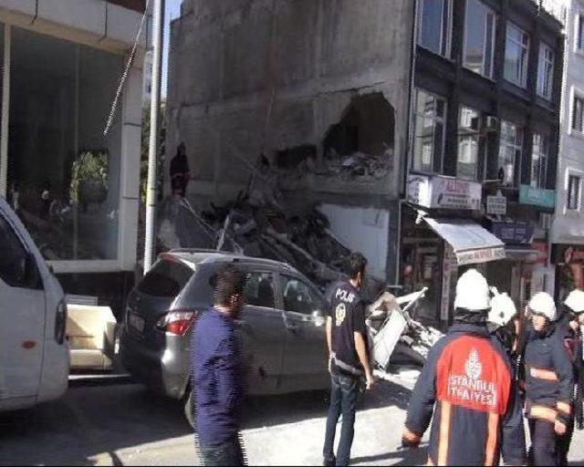 &Uuml;sk&uuml;dar da 5 Katlı Bina &Ccedil;&ouml;kt&uuml; (1) 3