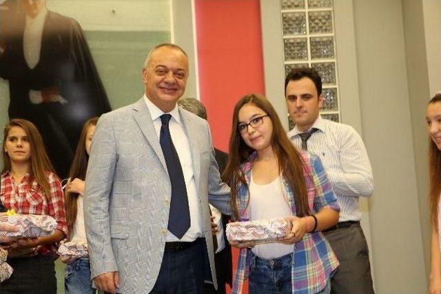 Başarılı Gen&ccedil;lere Başkan Morali 3