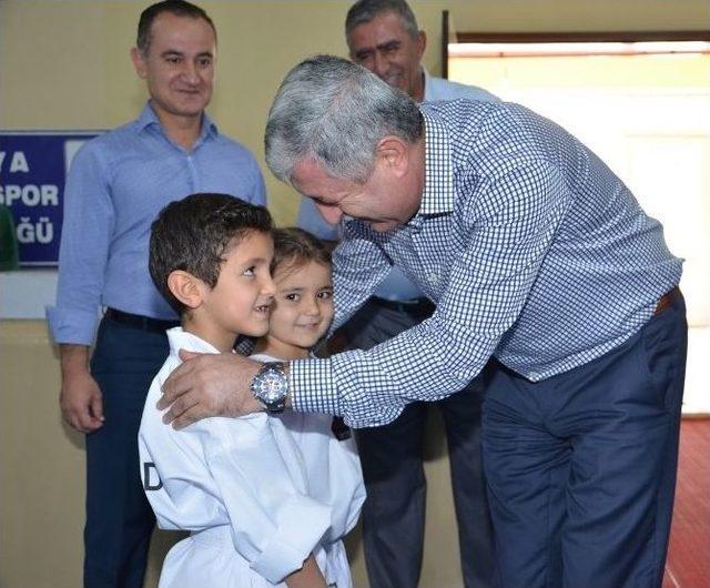 Yeşilyurtspor Taekwondo Kul&uuml;b&uuml;&rsquo;nden 137 Sporcu Kuşak Terfi Sınavına Girdi 1