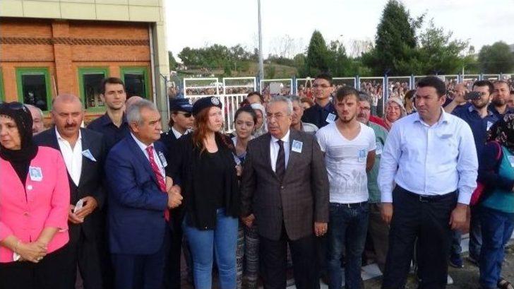 Şehidi Kardeşi Polis Şapkasıyla Karşıladı G3