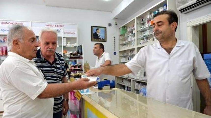 Görme Engelliler Için Ilaç Kutusunda Kabartma Yazı