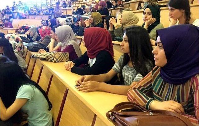 Rekt&ouml;r Remzi G&ouml;ren: K&uuml;tahya Tarihdir, Anadolu&rsquo;nun Bizzat Kendisidir 1