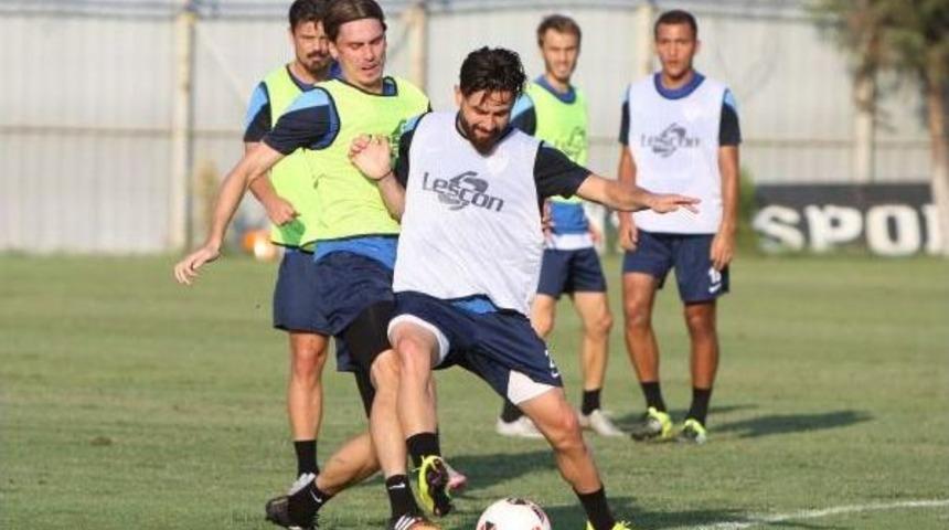 Manisaspor Teknik Direkt&ouml;r&uuml; Taşkın'dan Taraftarlara Destek &Ccedil;ağrısı