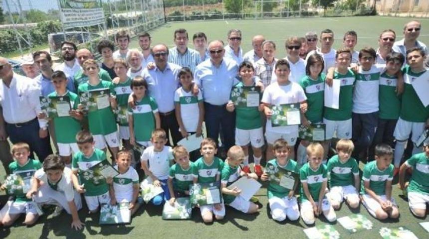 Bursaspor Parkına 'timsah' Heykeli