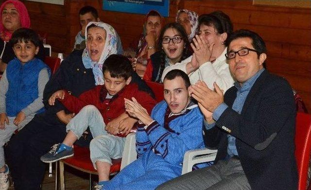 Trabzon Büyükşehir Belediyesi, Engelli Çocuklar Ve Ailelerini Kampta Buluşturdu