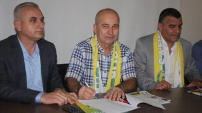 Şanlıurfaspor Zafer T&uuml;z&uuml;n İle Yolları Ayırdı