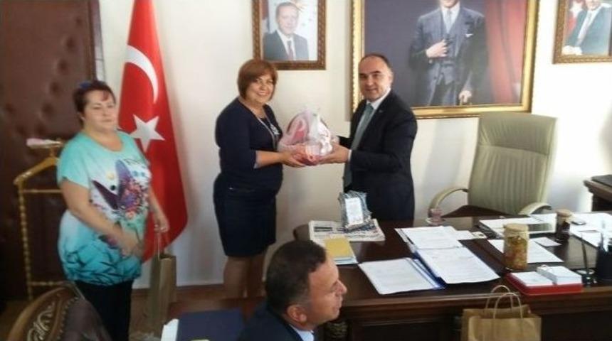 Urla Kızılay Şubesi Kastamonu&rsquo;da Temaslarda Bulundu