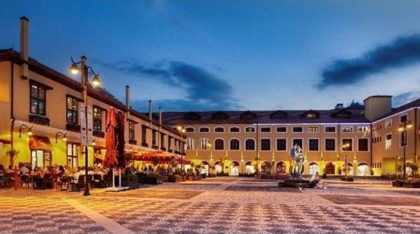 Şehrin Merkezine Bayram Geliyor