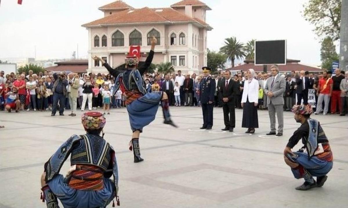 Bandırma&rsquo;da Kurtuluş G&uuml;n&uuml; Coşkusu