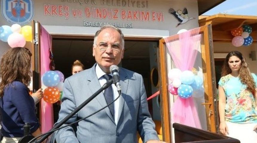 Sel&ccedil;uk&rsquo;ta &rsquo;her Mahalleye Bir Kreş&rsquo; S&ouml;z&uuml; İsabey&rsquo;den Başladı