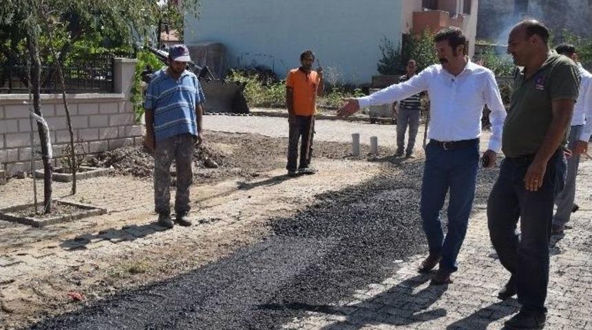 Sındırgı&rsquo;da Kazılar Yollara Sıcak Asfalt