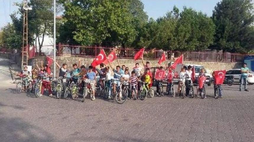 Kayseri'de &Ccedil;ocuklardan Ter&ouml;re Tepki Eylemi