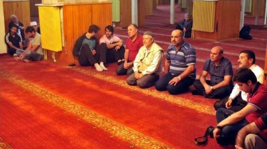 67 Olaylarında &Ouml;len Sivassporlu Taraftarlar I&ccedil;in Mevlit Okutuldu