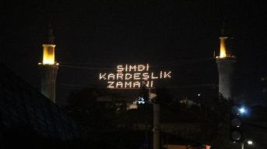 (&ouml;zel Haber) Tarihi Ulucami&rsquo;den Kardeşlik Mesajı