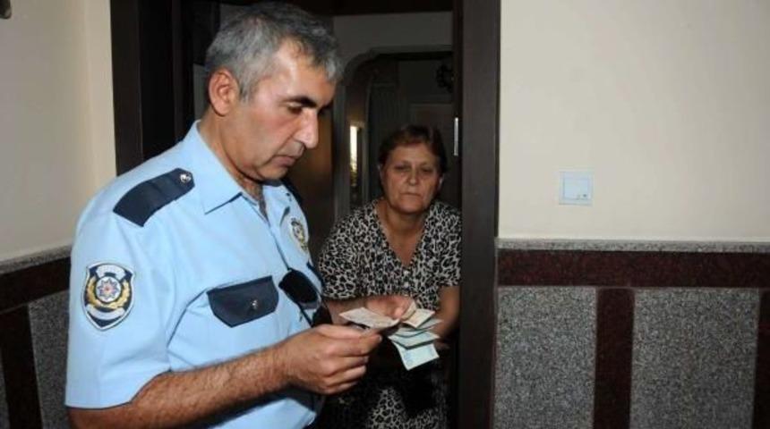 Ev Kadınından &Ouml;rnek Davranış