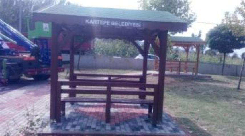 Kartepe Şefkatiye Parkı&rsquo;na Kamelya Monte Edildi