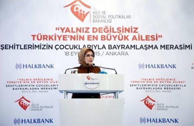 Emine Erdoğan Şehit Aileleri Ile Bayramlaştı