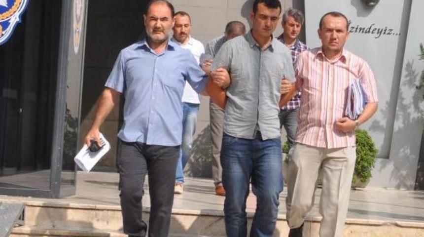 Sahte Polisler, G&uuml;venlik Kamerası G&ouml;r&uuml;nt&uuml;lerinden Yakalandı