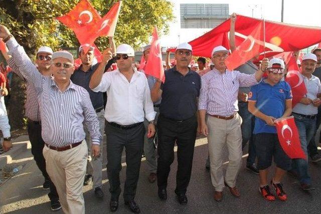 Kto Heyeti "ter&ouml;re Hayır, Kardeşliğe Evet" Y&uuml;r&uuml;y&uuml;ş&uuml;ne Katıldı 1