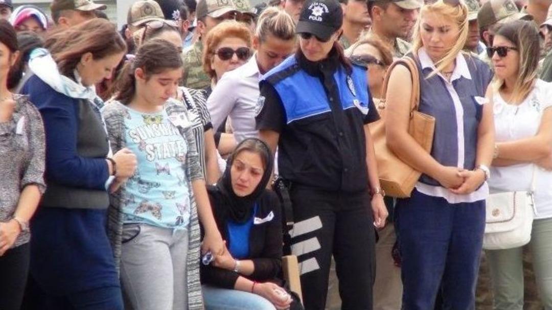 Şehit Polis Memleketine Uğurlandı