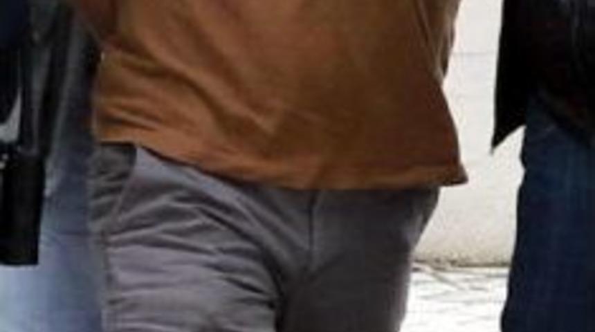 Doktor Cinayeti Sanığı: Ben Insan Değil, Eşek Arısıyım. Hepinizi Sokacağım