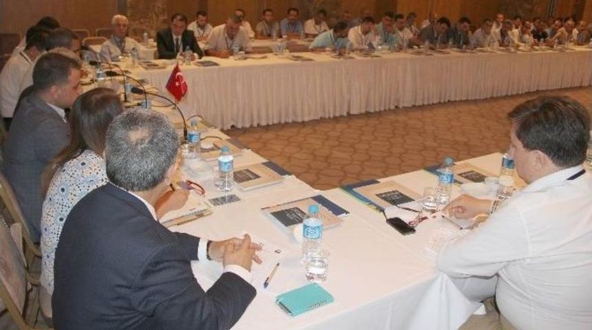 Diyarbakır&rsquo;da &ldquo;demokrasi&rdquo; &Ccedil;alıştayı Yapıldı