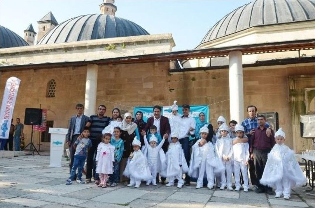 Seyitgazi Belediyesi&rsquo;nde Toplu S&uuml;nnet Merasimi