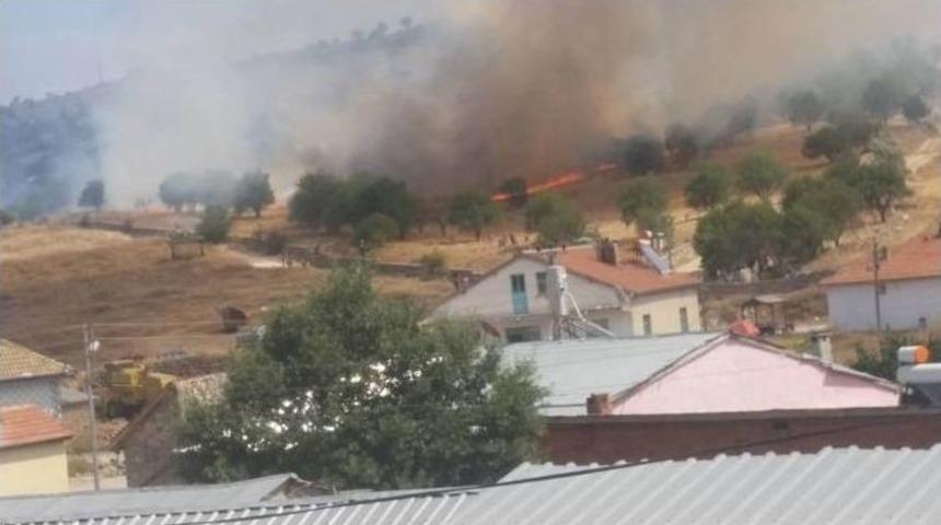 Beyşehir&rsquo;de Anız Yangını Mezarlığı Da Yaktı