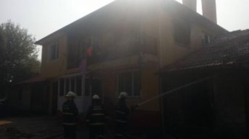 Bolu&rsquo;da Ev Yangını