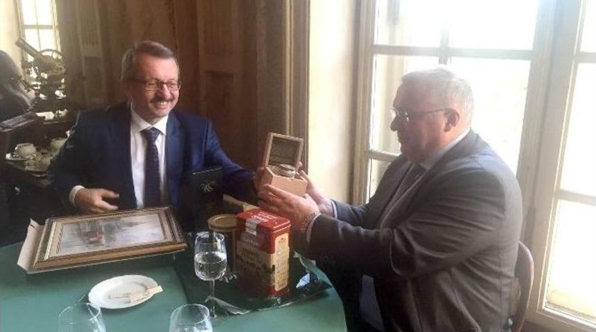 &Ccedil;ayın İki Devi Rusya&rsquo;da Buluştu