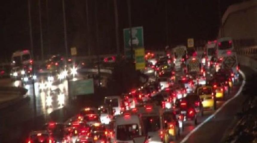 İstanbul'da Trafik Yoğunluğu (2)