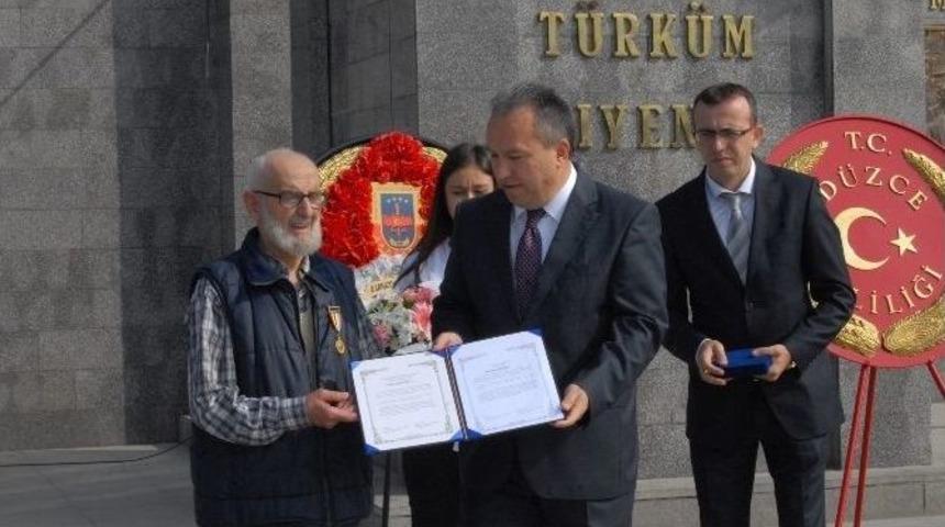 Gaziler G&uuml;n&uuml; T&ouml;renle Kutlandı