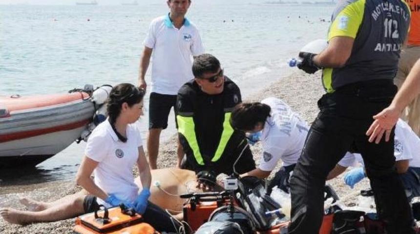 Denizde Kalp Krizi Ge&ccedil;iren Turist &Ouml;ld&uuml;
