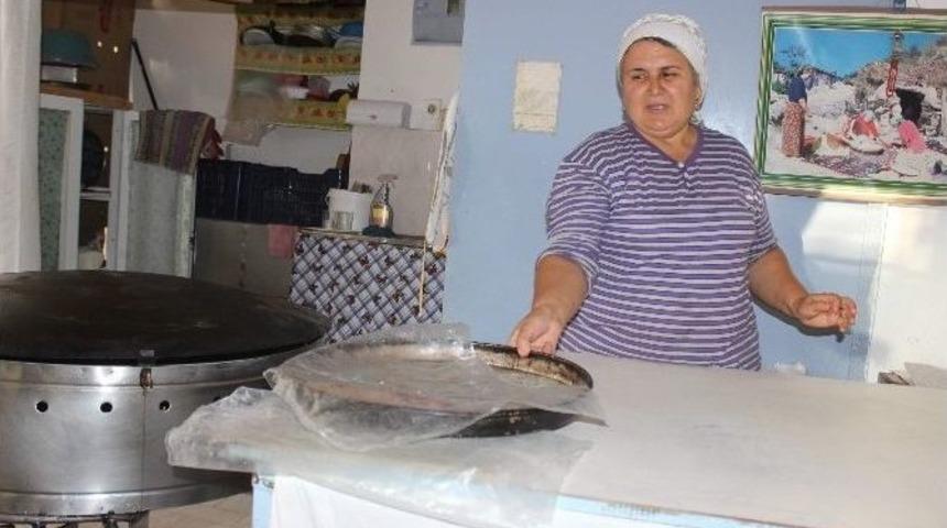 Tatilin Uzaması Öğrenciyi Sevindirirken Esnafı Üzdü