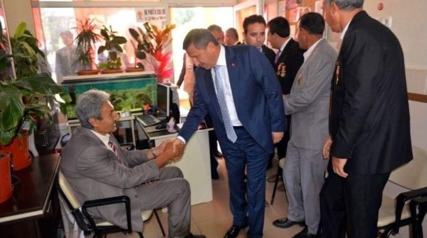 K&uuml;tahya Valisi Şerif Yılmaz: Canlar Ve Uzuvlar &rsquo;biz Kavga Edelim&rsquo; Diye Verilmedi