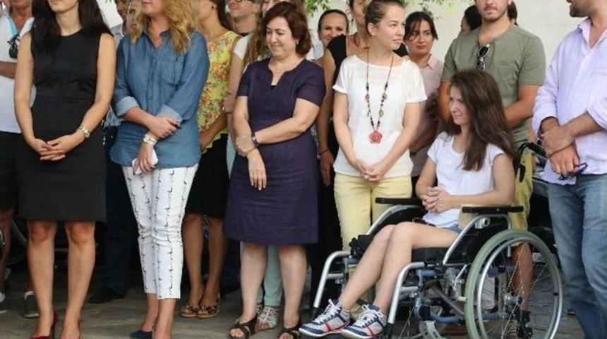 Kocadon: &ldquo;bayrağından Ayrı Kalanın M&uuml;cadelesini G&ouml;r&uuml;yoruz&rdquo;