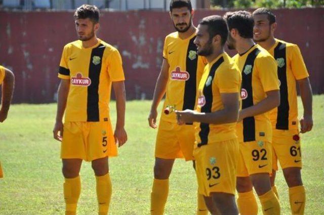 Arsinspor – Cizrespor Maçında Dostluk Gösterisi