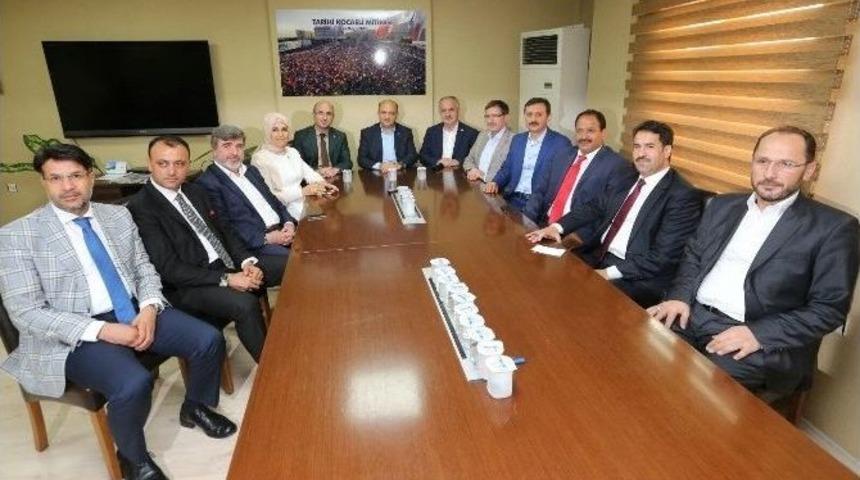 Bakan Işık Se&ccedil;im &Ccedil;alışmalarına Başladı