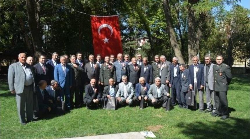 Tatvan&rsquo;da Gaziler G&uuml;n&uuml; Kutlaması