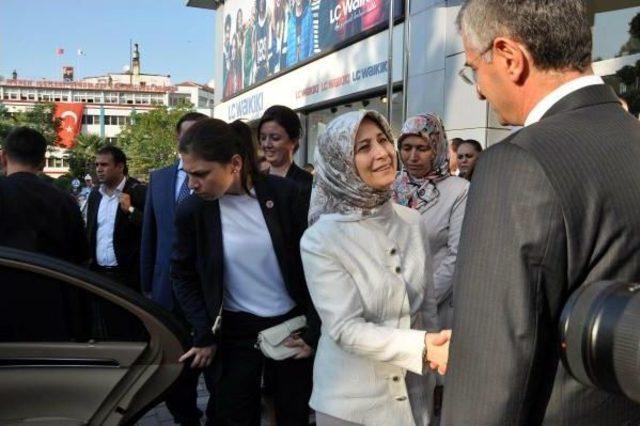 Sare Davutoğlu'ndan Madenci Şehitliğine Ziyaret (2)