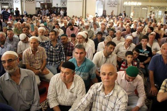 Bursa&rsquo;da Şehitler İ&ccedil;in Mevlit Okundu 1