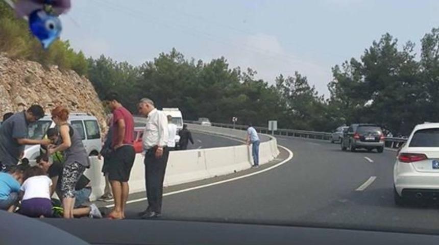Konvoydaki 2 Motosiklet Virajda &Ccedil;arpıştı: 1 &Ouml;l&uuml;, 1 Yaralı