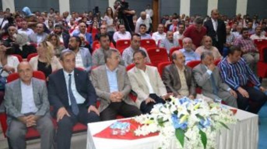 Ak Parti Genel Başkan Yardımcısı Mehmet &Ouml;zhaseki: